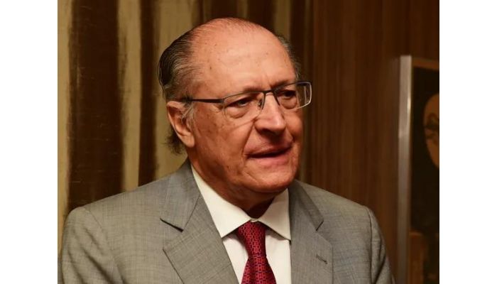 Importados de até US$ 50 podem voltar a ser taxados